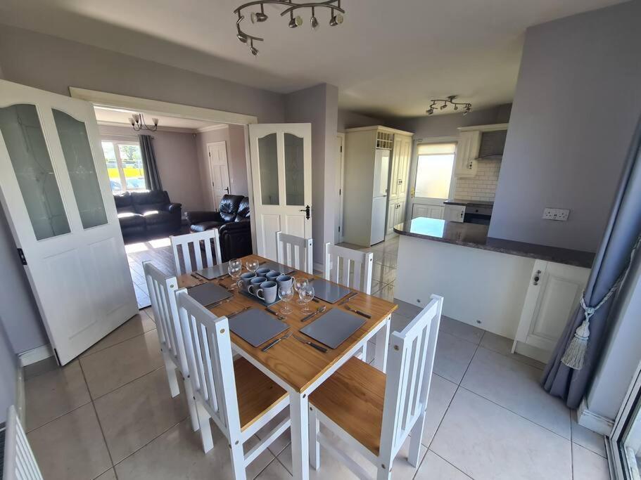 Bundoran Seaside Stays House - Wifi, Large Spacious Home 외부 사진