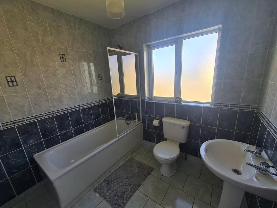 Bundoran Seaside Stays House - Wifi, Large Spacious Home 외부 사진