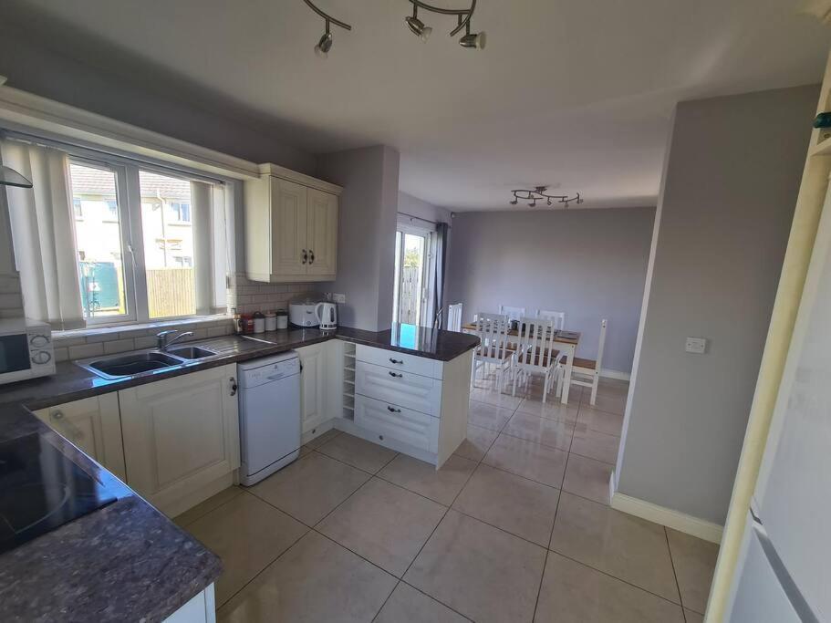 Bundoran Seaside Stays House - Wifi, Large Spacious Home 외부 사진